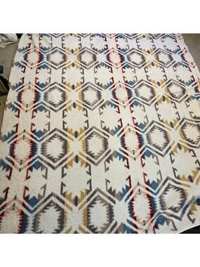 Pendleton Aztec Sherpa Blanket 67x90 Twin Western Lodge Cabin Throw Plush Decor